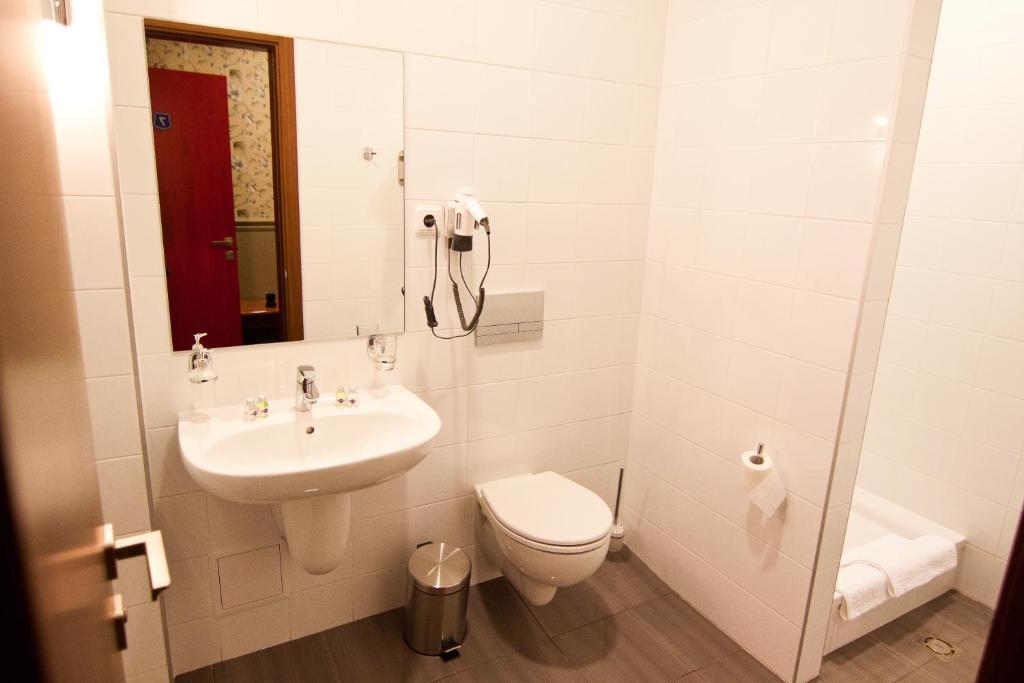Road Star Hotel Dnipro Cameră foto