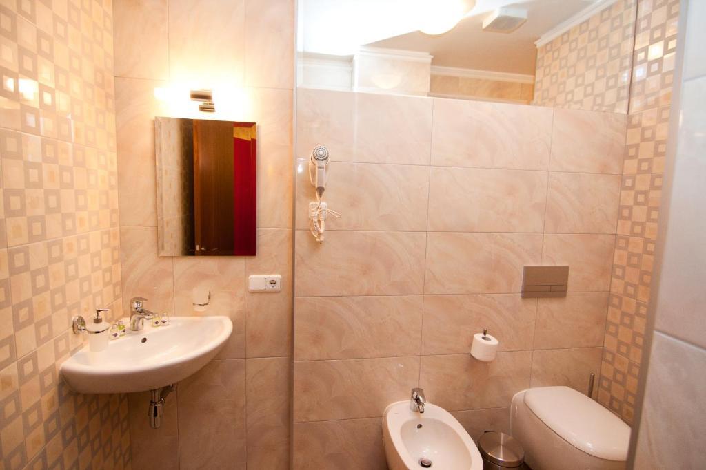 Road Star Hotel Dnipro Cameră foto